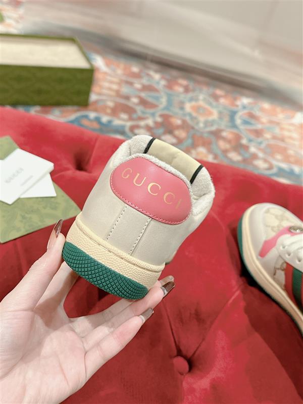 20243521352456 28011